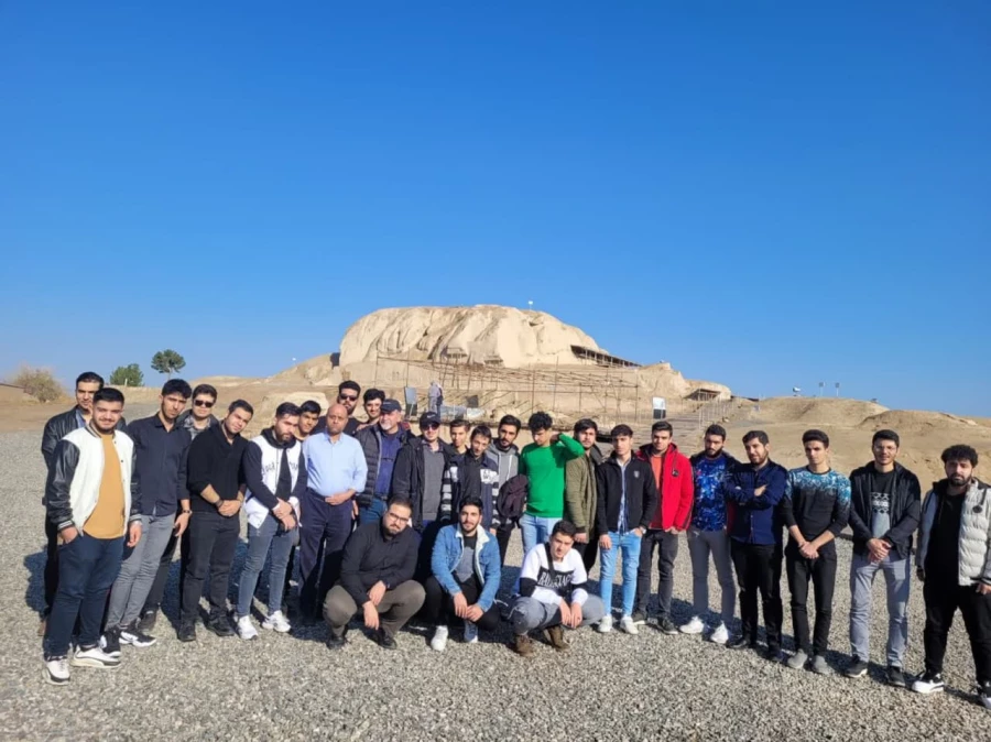 برگزاری اردوی بازدید از شهر تاریخی کاشان ،دانشجویان رشته تاریخ مرکز آموزش عالی شهدای مکه 2