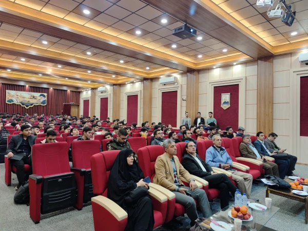 برگزاری نخستین کنفرانس کارورزی دانشجو معلمان آموزش زبان انگلیسی در مرکز آموزش عالی شهدای مکه 9