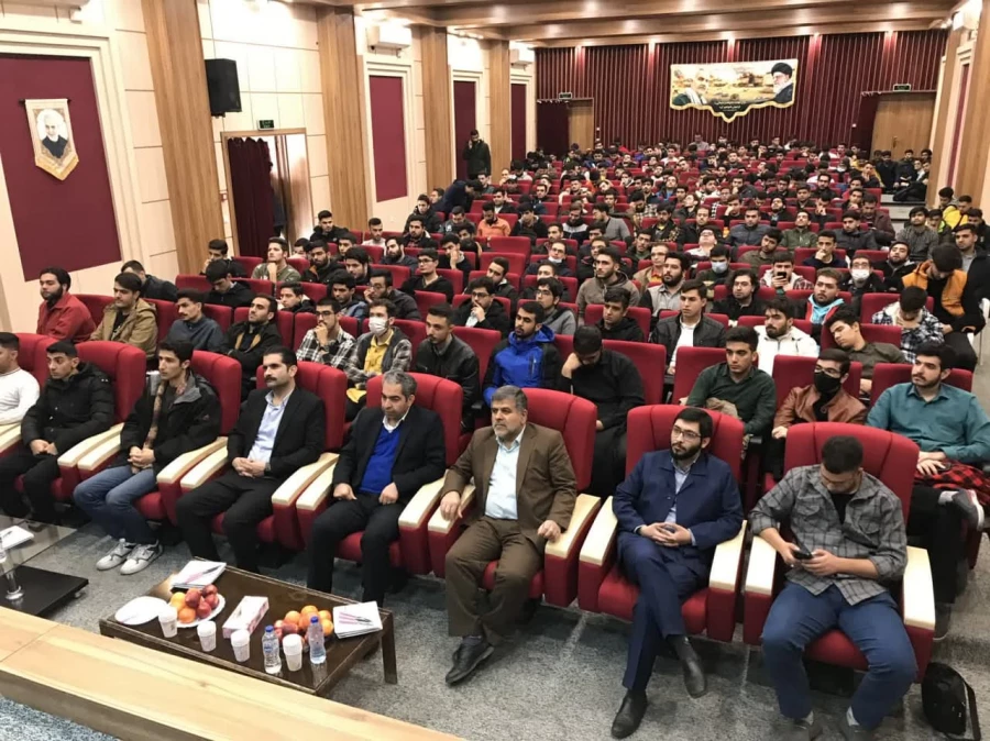 برگزاری جلسه توجیهی برای دانشجو معلمان با حضور رئیس محترم هسته گزینش در مرکز آموزش عالی شهدای مکه 6