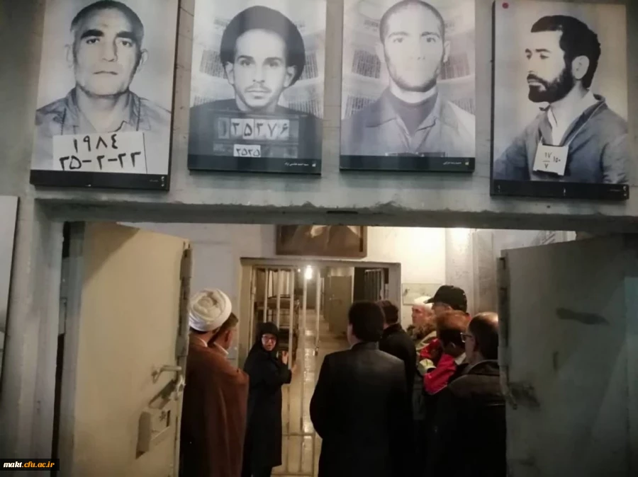 برگزاری جلسه ی مشترک رئیس مرکز آموزش عالی شهدای مکه با مسئولین باغ موزه قصر 5