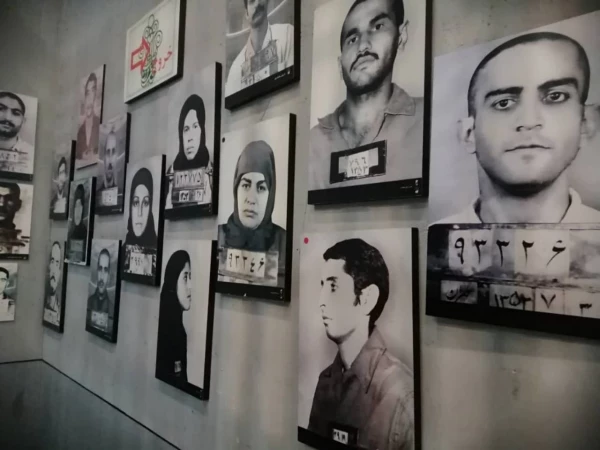 برگزاری جلسه ی مشترک رئیس مرکز آموزش عالی شهدای مکه با مسئولین باغ موزه قصر 4