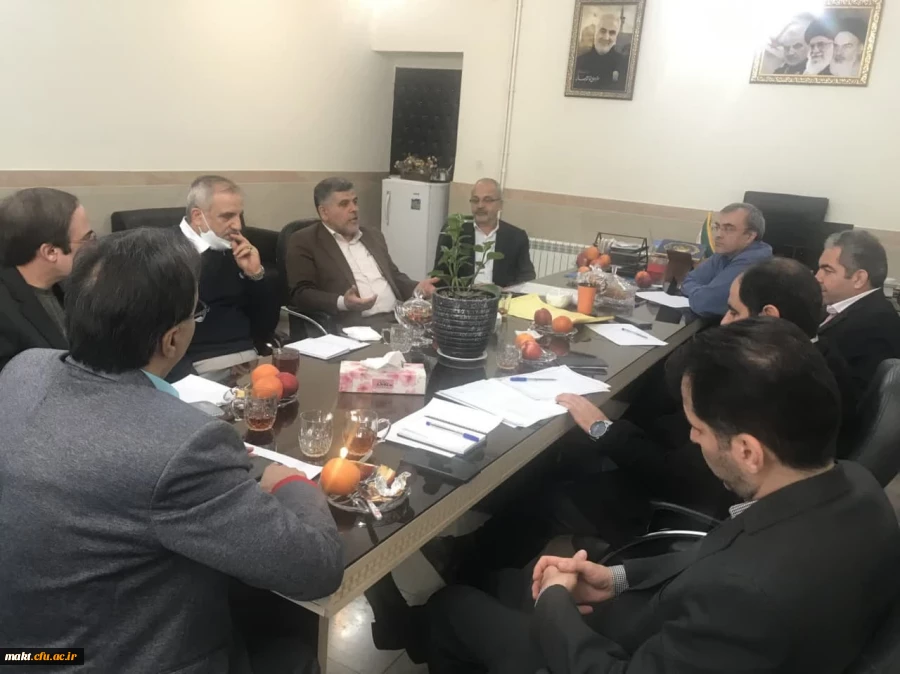 جلسه مدیر گروه معارف اسلامی با مدیر گروه های مرکز آموزش عالی شهدای مکه 2