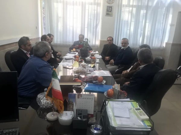 جلسه مدیر گروه معارف اسلامی با مدیر گروه های مرکز آموزش عالی شهدای مکه 3