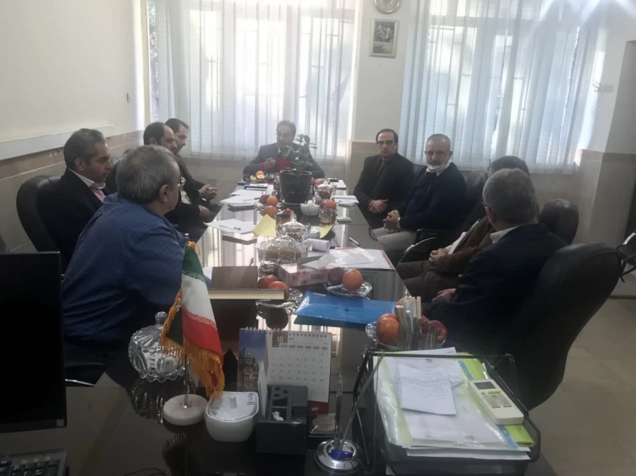 جلسه مدیر گروه معارف اسلامی با مدیر گروه های مرکز آموزش عالی شهدای مکه 3