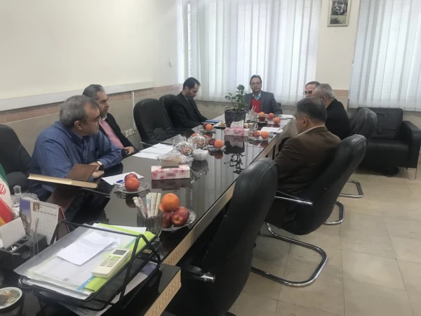 جلسه مدیر گروه معارف اسلامی با مدیر گروه های مرکز آموزش عالی شهدای مکه 4