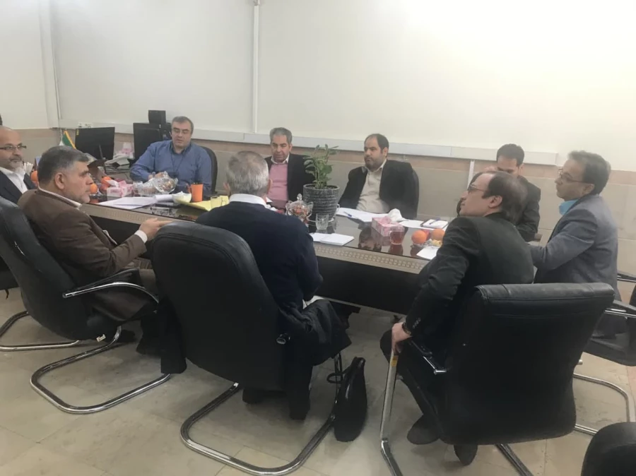 جلسه مدیر گروه معارف اسلامی با مدیر گروه های مرکز آموزش عالی شهدای مکه 5