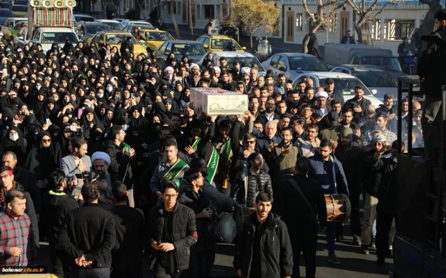 مراسم تشییع و تدفین شهید گمنام در مرکز آموزش عالی شهید باهنر تهران 16