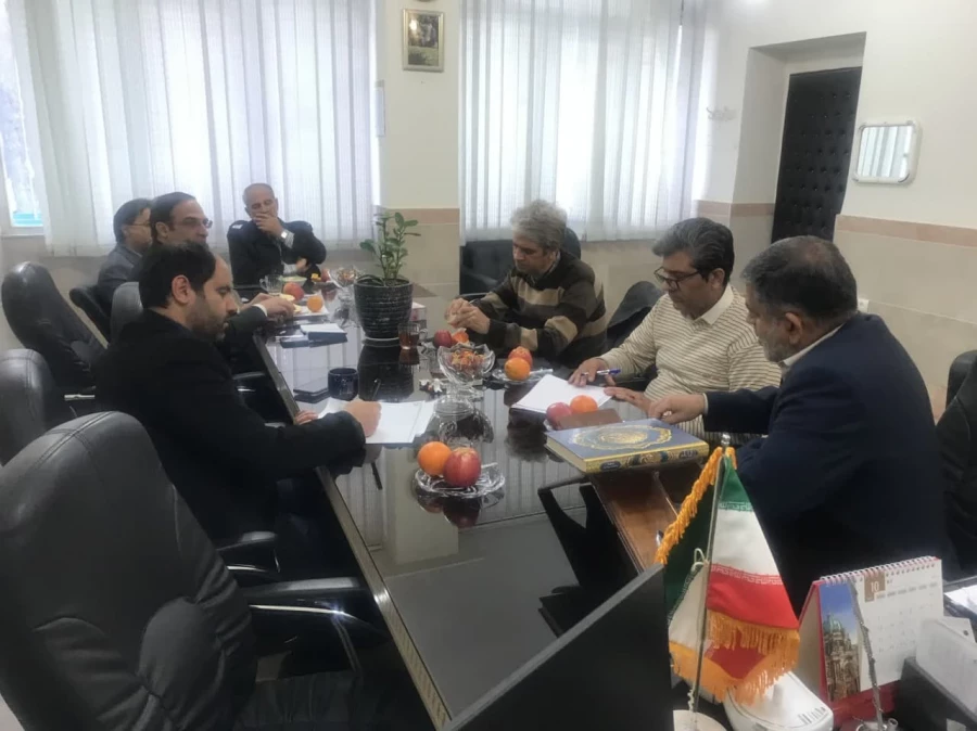 برگزاری جلسه برنامه ریزی درس های نمیسال تحصیلی 1403-1402 در مزکزآموزش عالی شهدای مکه 3