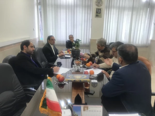 برگزاری جلسه برنامه ریزی درس های نمیسال تحصیلی 1403-1402 در مزکزآموزش عالی شهدای مکه 4