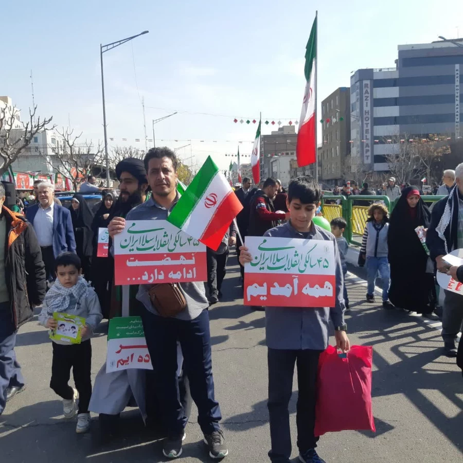 حضور اساتید، همکاران و دانشجومعلمان گرامی مرکز در غرفه انقلاب دانشگاه فرهنگیان استان تهران در چهل و پنجمین جشن شکوهمند پیروزی انقلاب اسلامی مراسم یوم الله۲۲ بهمن 3