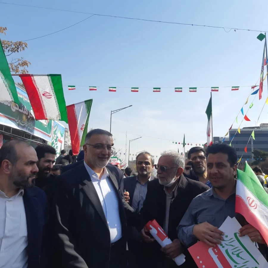 حضور اساتید، همکاران و دانشجومعلمان گرامی مرکز در غرفه انقلاب دانشگاه فرهنگیان استان تهران در چهل و پنجمین جشن شکوهمند پیروزی انقلاب اسلامی مراسم یوم الله۲۲ بهمن 4