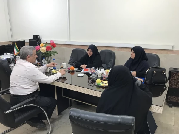 دومین جلسه نشست تولید محتوا و نقشه راه براساس سند تحول بنیادین مرکزآموزش عالی شهدای مکه 4