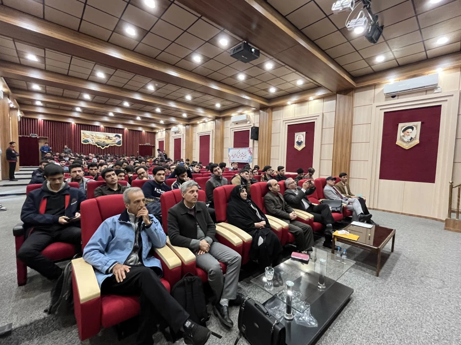 نشست علمی – تخصصی ترجمان سند تحول بنیادین آموزش و پرورش در رشته آموزش زبان انگلیسی 4