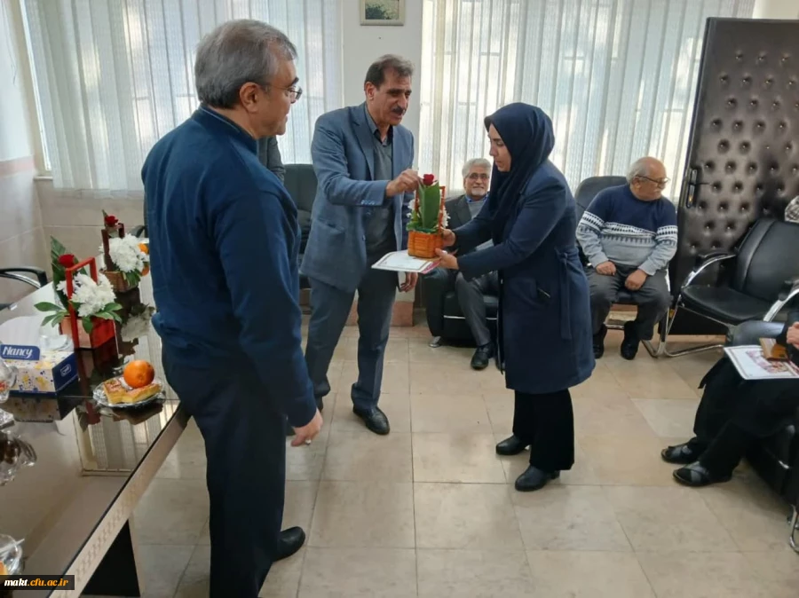 تقدیر و تشکر به مناسبت روز زن از همکاران خانم مرکزشهدای مکه 2