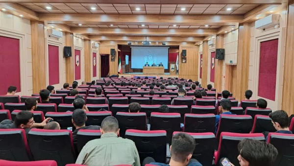 برگزاری نشست علمی روز ملی خلیج فارس در مرکز آموزش عالی شهدای مکه 4