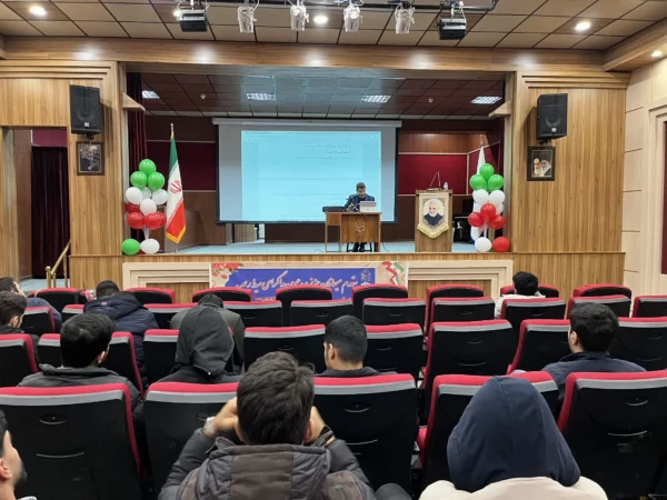 برگزاری نشست تخصصی اثر بخشی فعالیت های کاگاهی خلاقانه مبتنی بر یادگیری و توانمندی سازی دانشجو معلمان 3