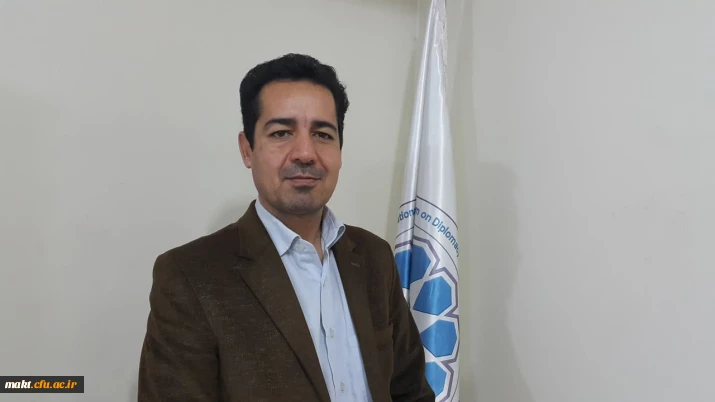 تبریک به جناب آقای دکتر علی صادقی عضو هئیت علمی مرکزآموزش عالی شهدای مکه به عنوان پژوهشگر برتر در حوزه ترجمعه کتاب برگزیده کشور 